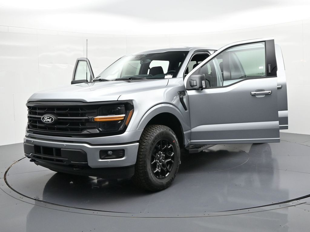 Ford F-150 Vehicle Full-screen Gallery Image 35