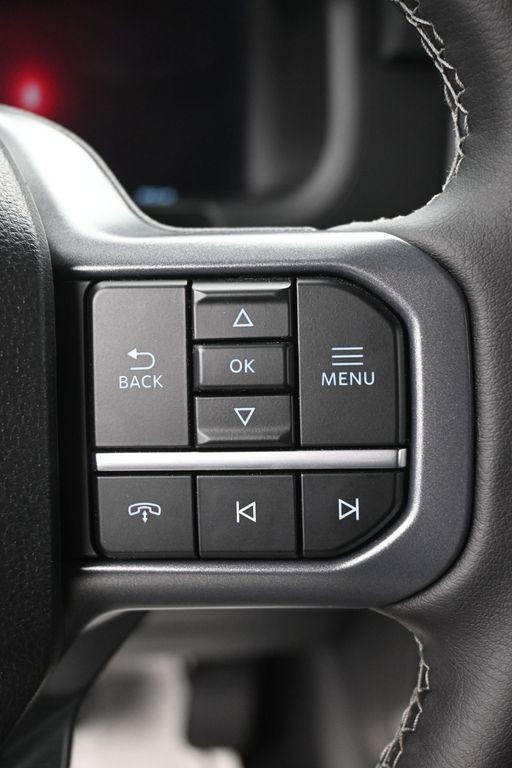 Ford F-150 Vehicle Full-screen Gallery Image 20