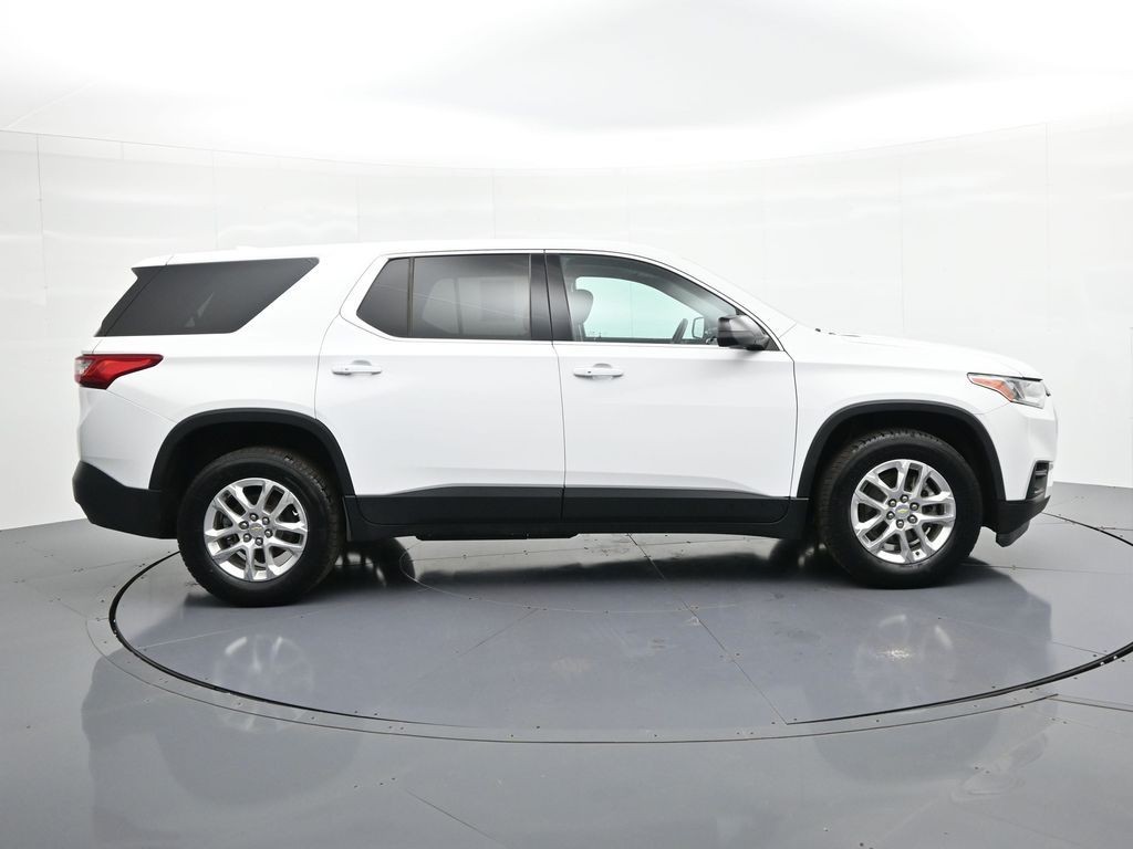 Chevrolet Traverse Vehicle Full-screen Gallery Image 5