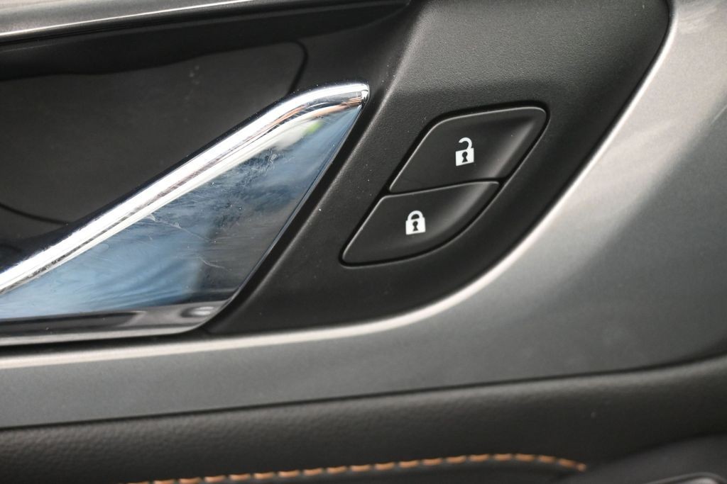 Chevrolet Traverse Vehicle Full-screen Gallery Image 20