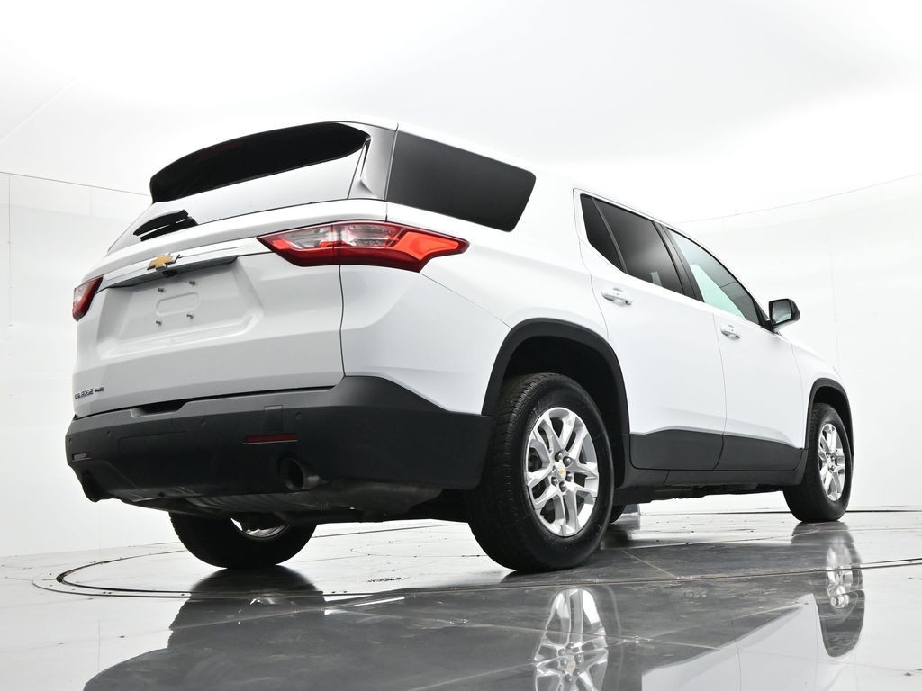 Chevrolet Traverse Vehicle Full-screen Gallery Image 28