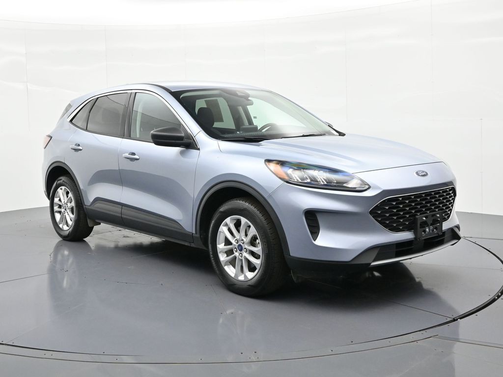 Ford Escape Vehicle Full-screen Gallery Image 04