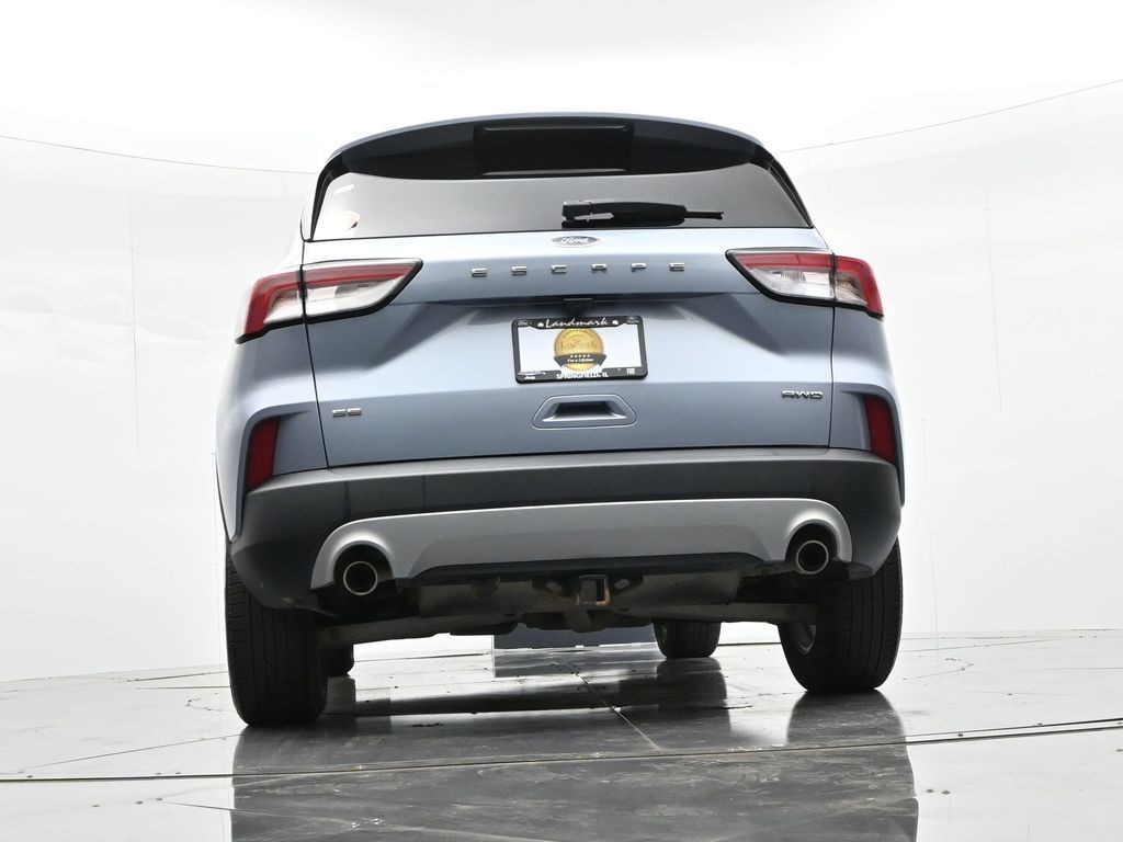 Ford Escape Vehicle Full-screen Gallery Image 27