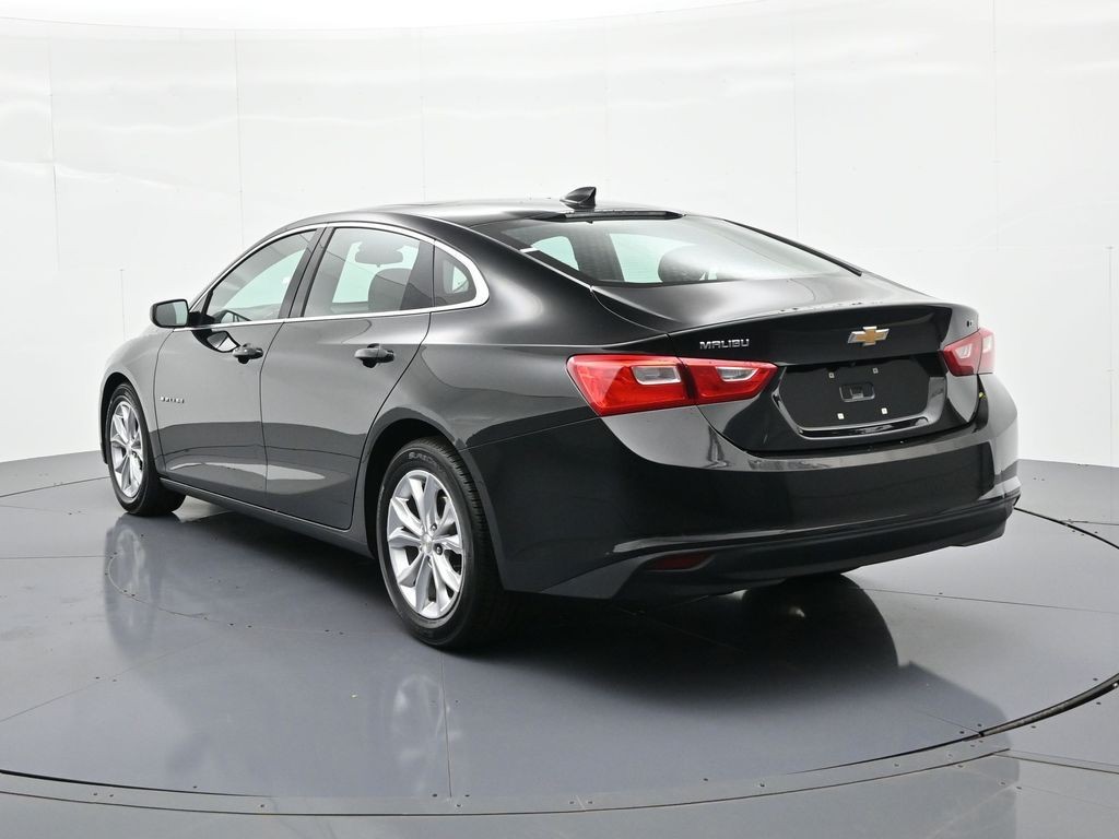 Chevrolet Malibu Vehicle Full-screen Gallery Image 08