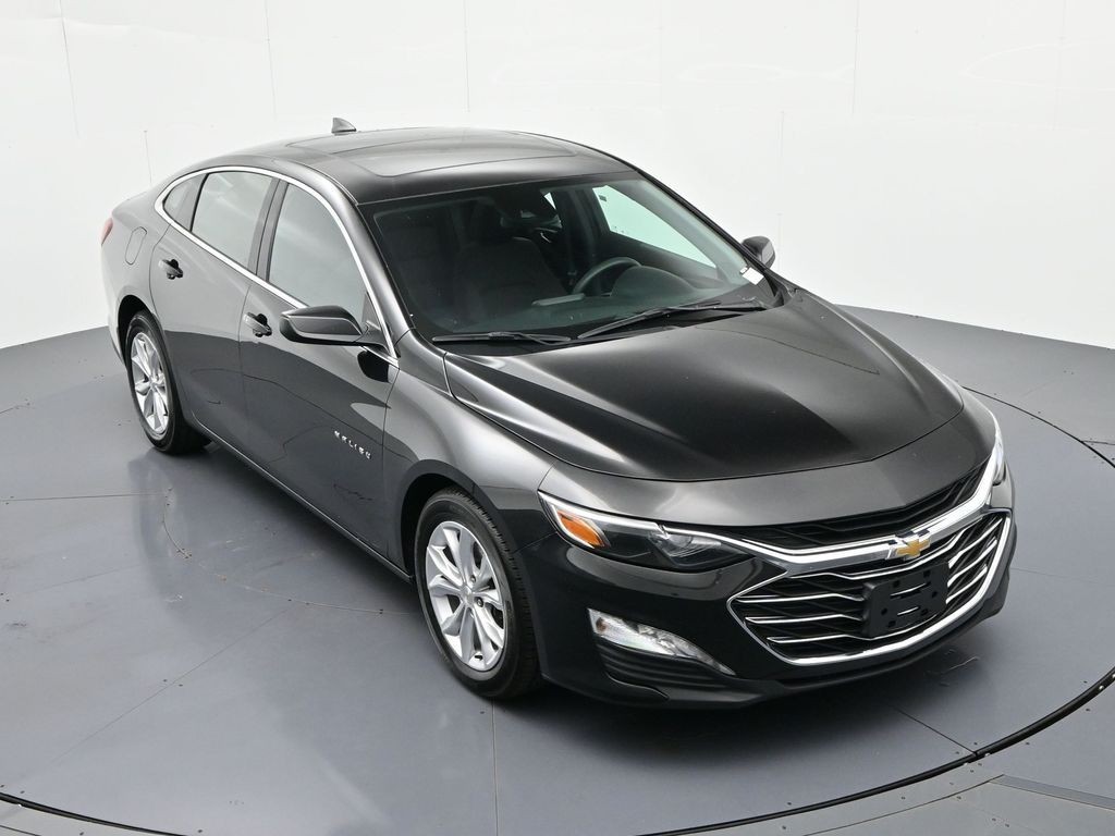 Chevrolet Malibu Vehicle Full-screen Gallery Image 21