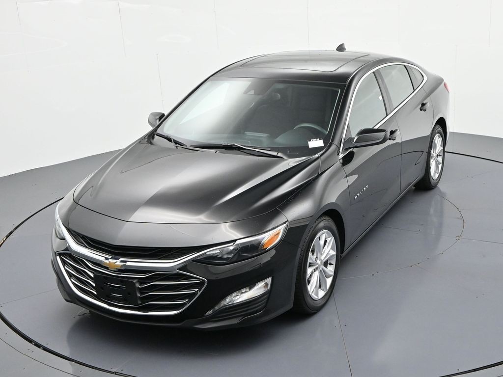 Chevrolet Malibu Vehicle Full-screen Gallery Image 23