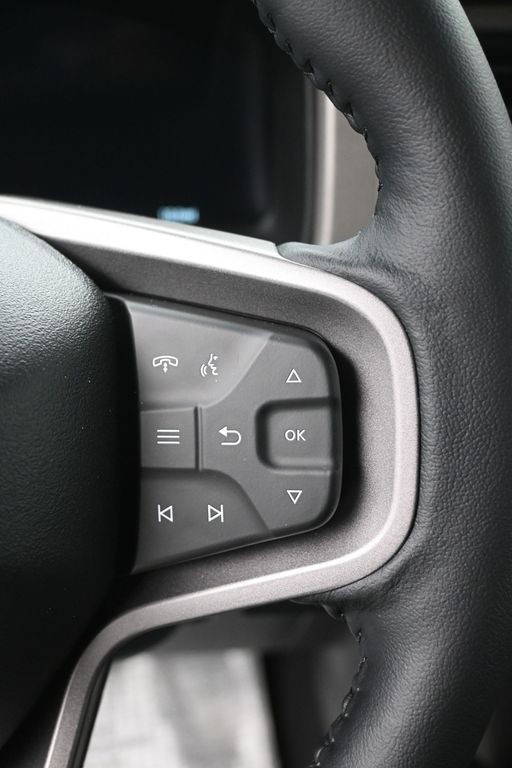 Ford Bronco Vehicle Full-screen Gallery Image 19