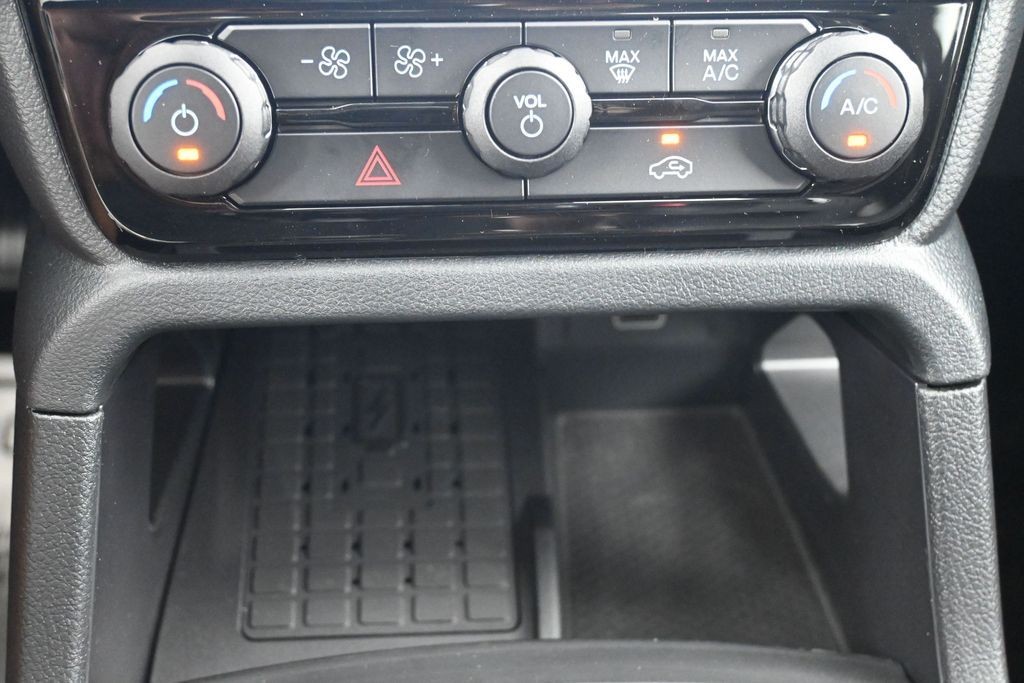 Ford Ranger Vehicle Full-screen Gallery Image 12