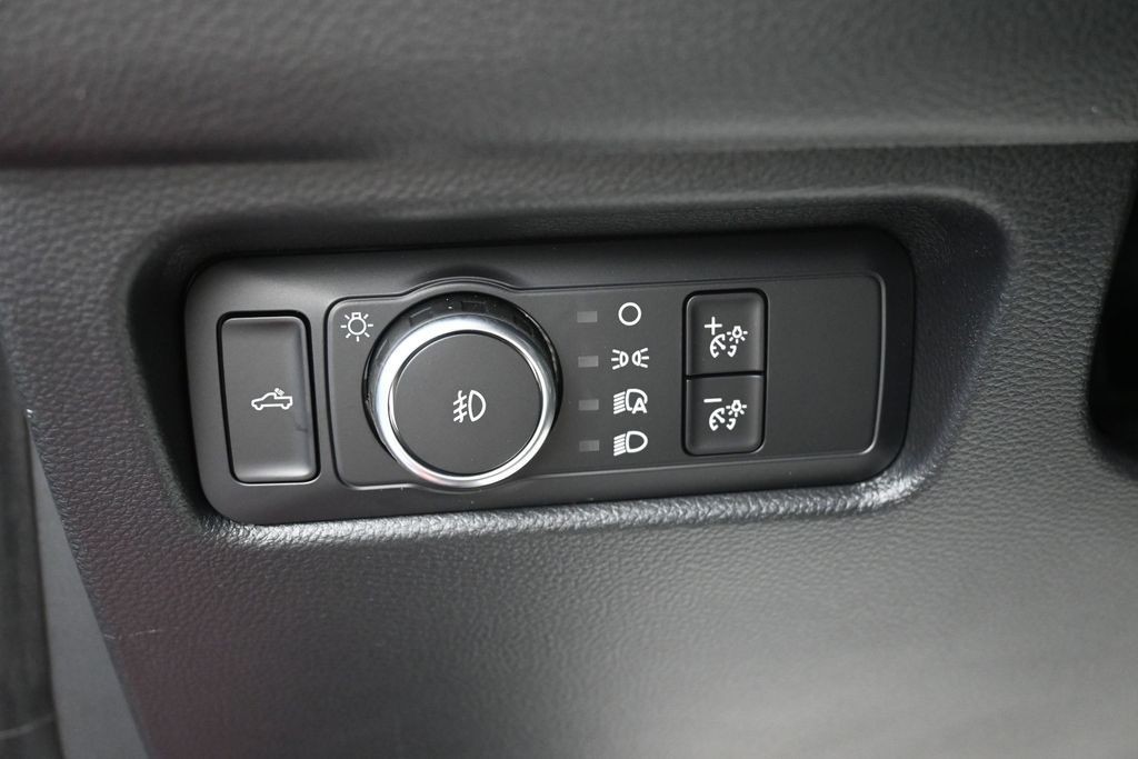 Ford Ranger Vehicle Full-screen Gallery Image 18