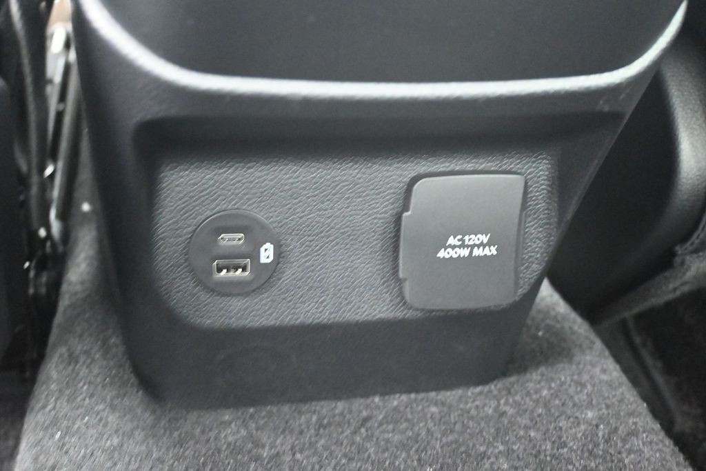 Ford Ranger Vehicle Full-screen Gallery Image 24