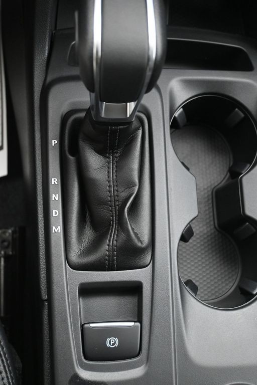 Ford Ranger Vehicle Full-screen Gallery Image 13