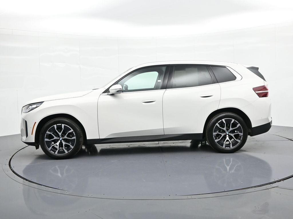 BMW X3 Vehicle Full-screen Gallery Image 09