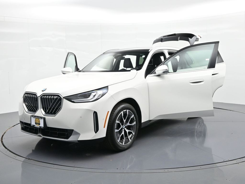 BMW X3 Vehicle Full-screen Gallery Image 29