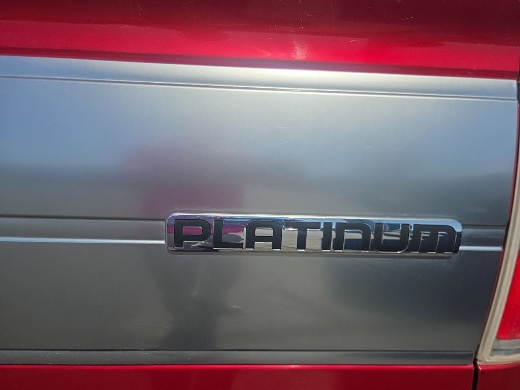 Ford F-150 Vehicle Full-screen Gallery Image 6