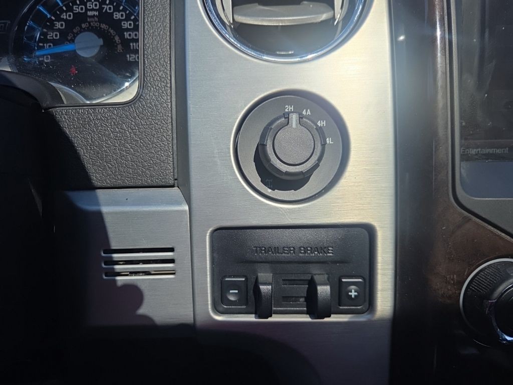 Ford F-150 Vehicle Full-screen Gallery Image 15