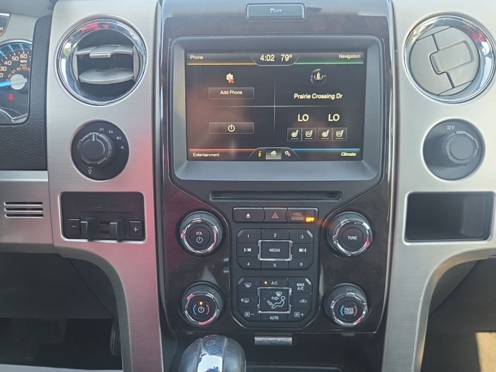Ford F-150 Vehicle Full-screen Gallery Image 16