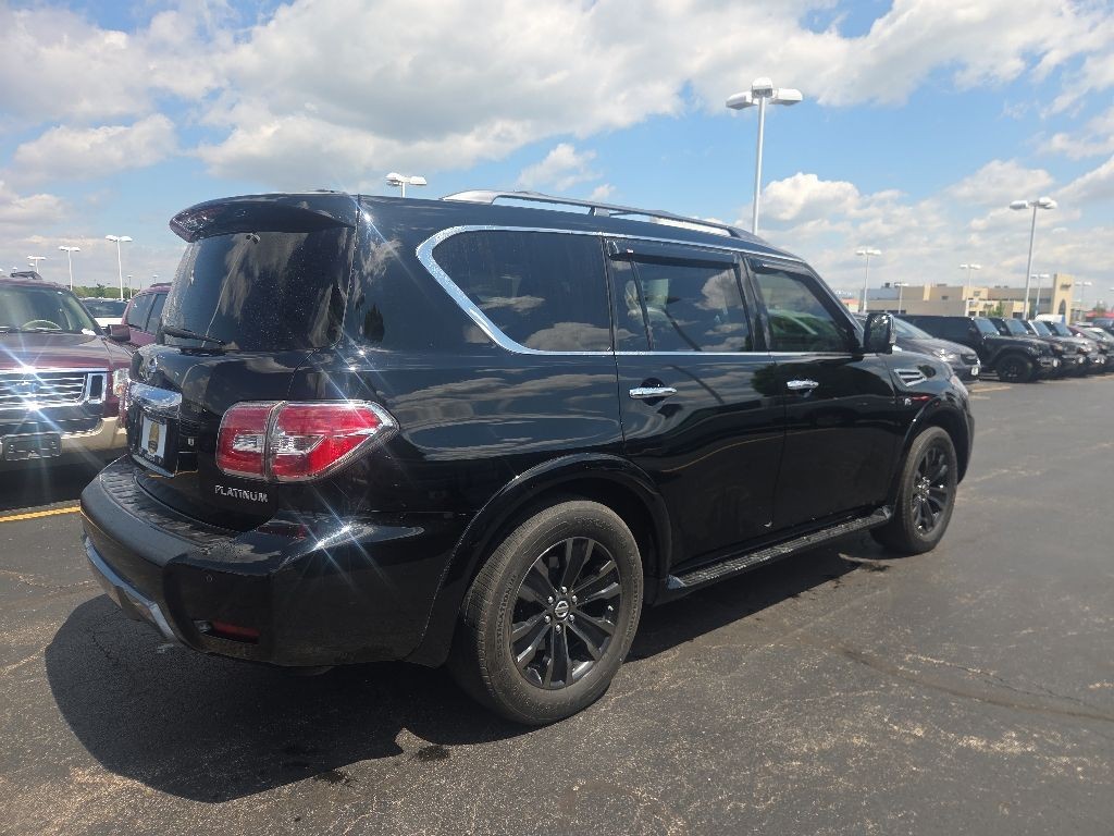Nissan Armada Vehicle Full-screen Gallery Image 7