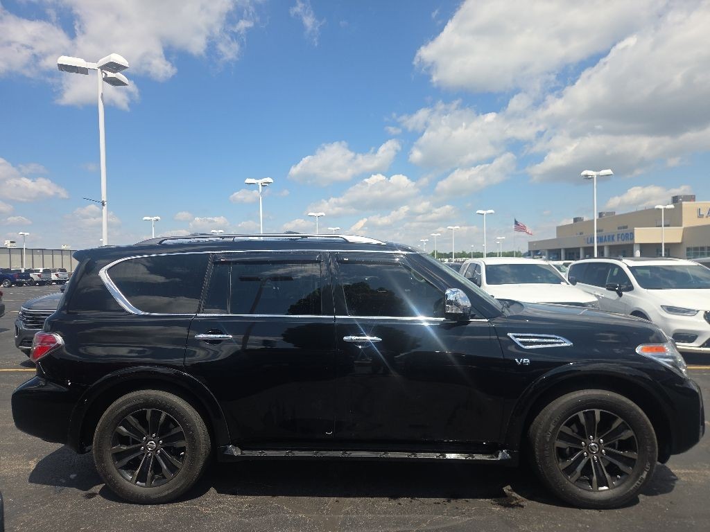 Nissan Armada Vehicle Full-screen Gallery Image 8