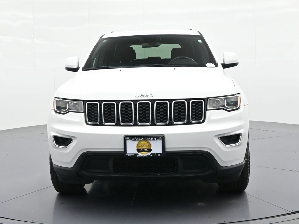 Jeep Grand Cherokee Vehicle Full-screen Gallery Image 3