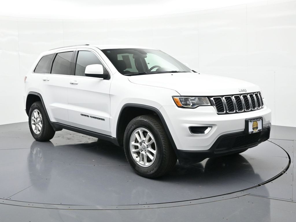 Jeep Grand Cherokee Vehicle Full-screen Gallery Image 4