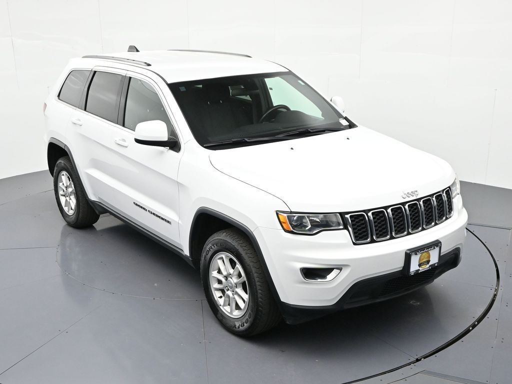 Jeep Grand Cherokee Vehicle Full-screen Gallery Image 19