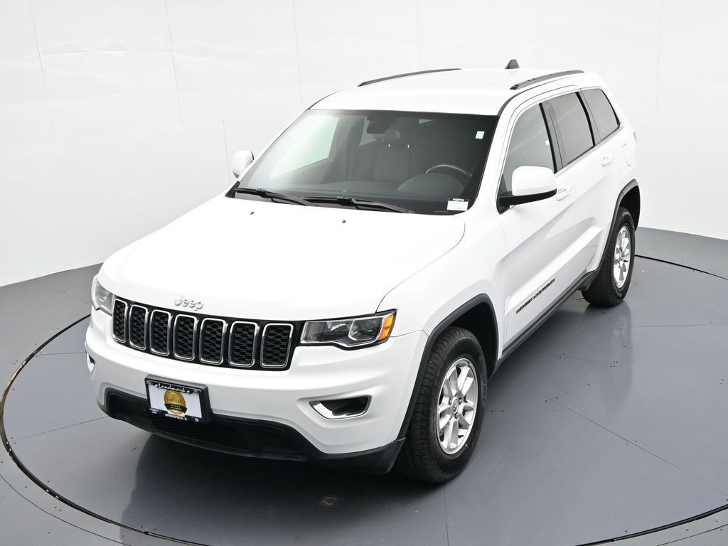 Jeep Grand Cherokee Vehicle Full-screen Gallery Image 21