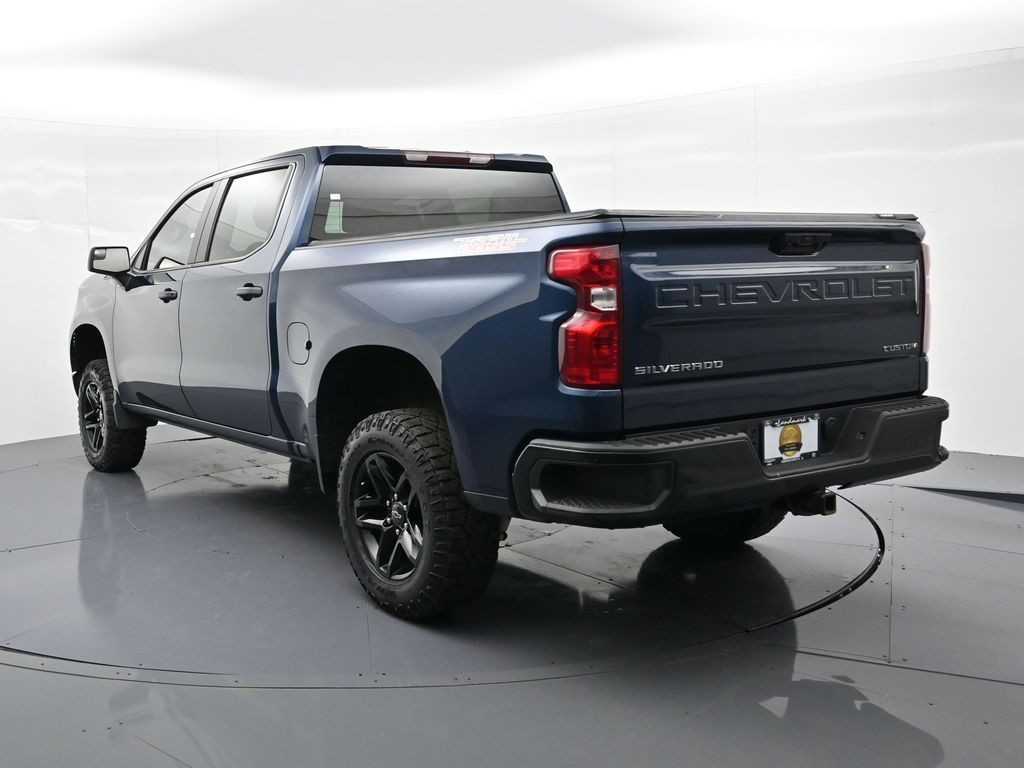 Chevrolet Silverado 1500 Vehicle Full-screen Gallery Image 8