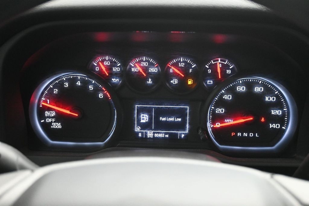 Chevrolet Silverado 1500 Vehicle Full-screen Gallery Image 10