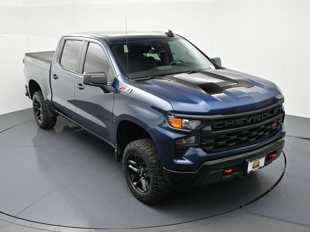 Chevrolet Silverado 1500 Vehicle Full-screen Gallery Image 22