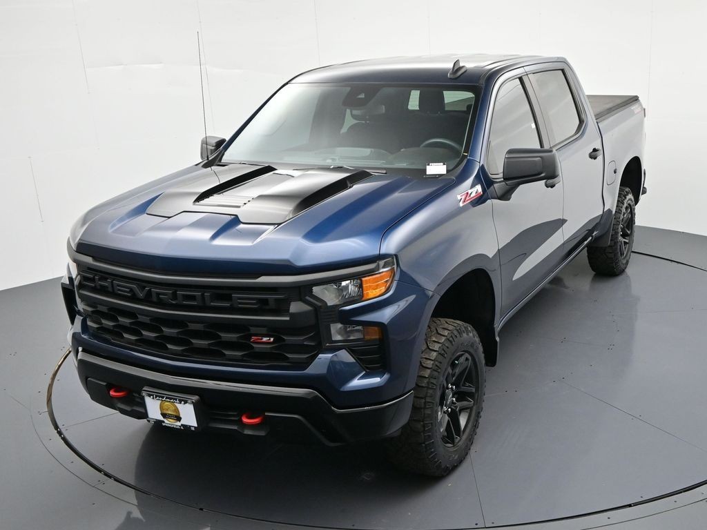 Chevrolet Silverado 1500 Vehicle Full-screen Gallery Image 24
