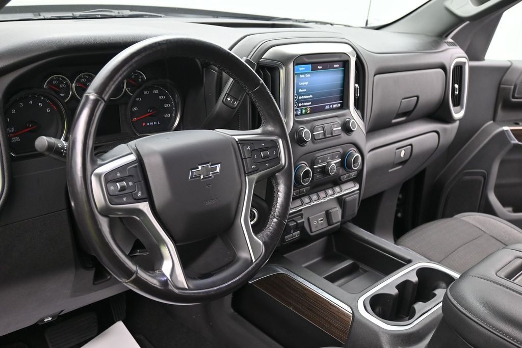 Chevrolet Silverado 1500 Vehicle Full-screen Gallery Image 10