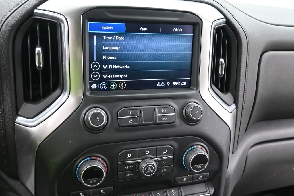Chevrolet Silverado 1500 Vehicle Full-screen Gallery Image 12
