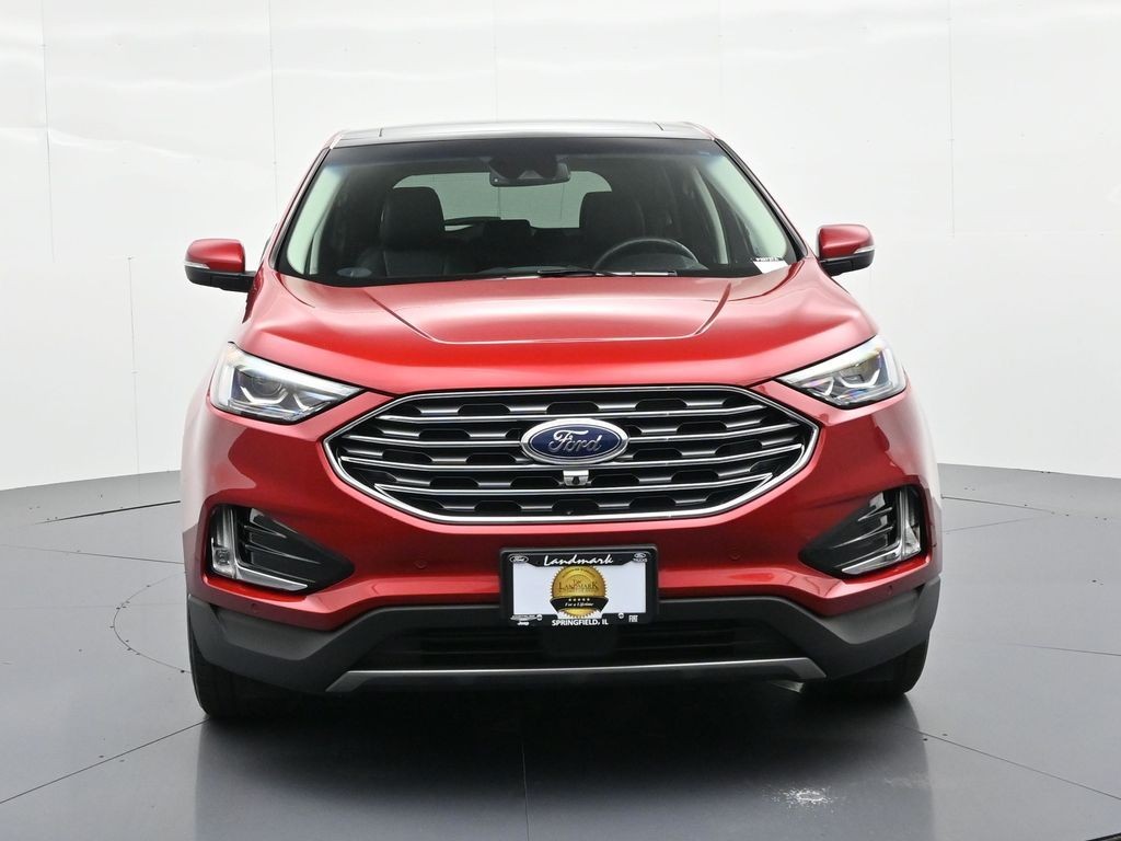Ford Edge Vehicle Full-screen Gallery Image 3