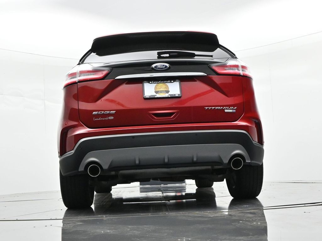 Ford Edge Vehicle Full-screen Gallery Image 31