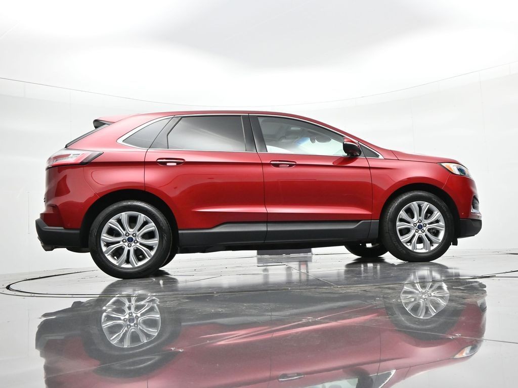 Ford Edge Vehicle Full-screen Gallery Image 33