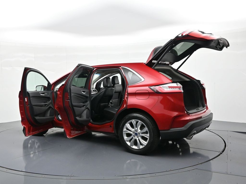 Ford Edge Vehicle Full-screen Gallery Image 35