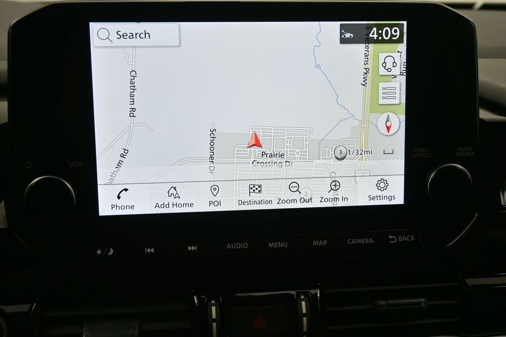 Nissan Pathfinder Vehicle Full-screen Gallery Image 12