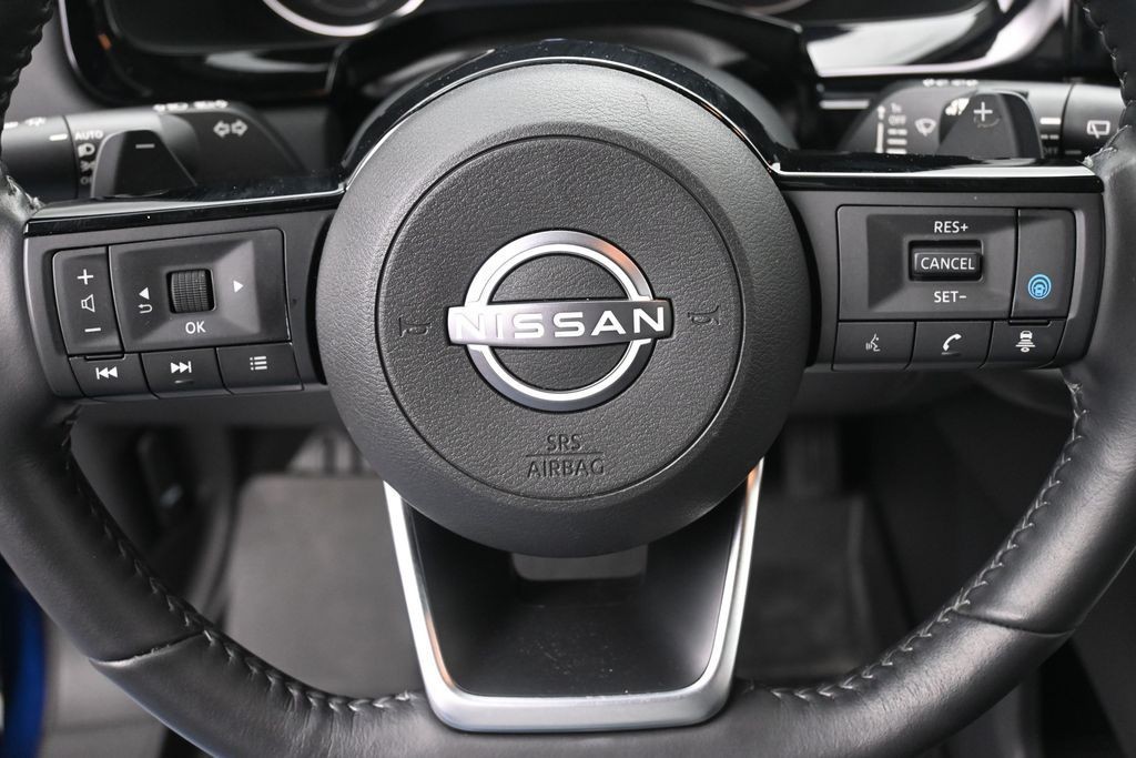Nissan Pathfinder Vehicle Full-screen Gallery Image 20
