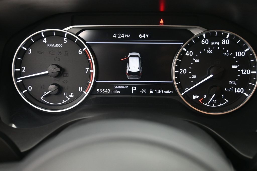 Nissan Rogue Vehicle Full-screen Gallery Image 10