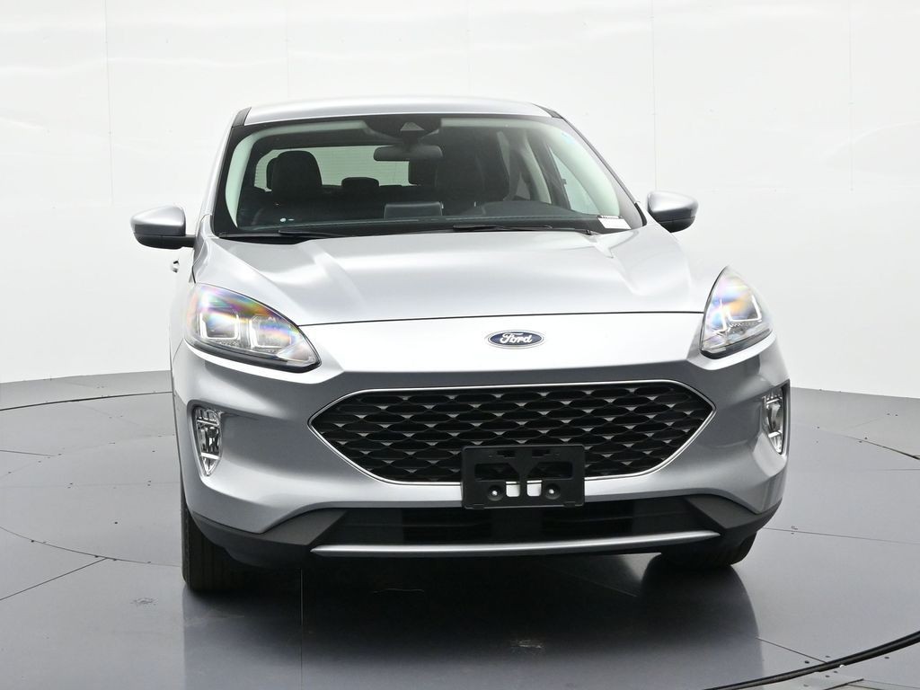 Ford Escape Vehicle Full-screen Gallery Image 03