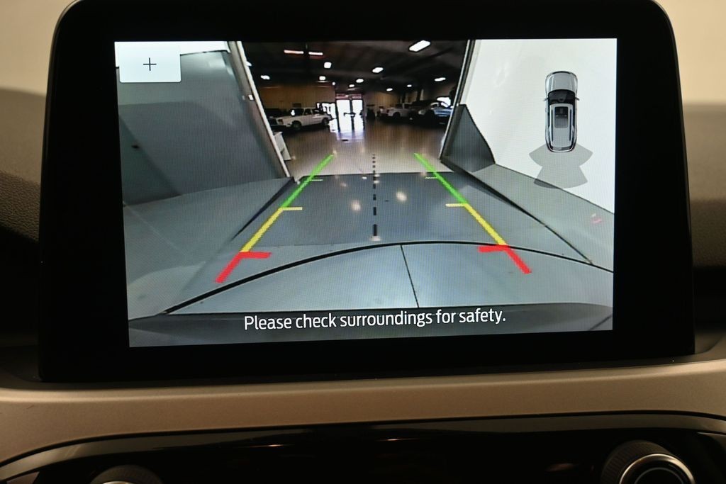 Ford Escape Vehicle Full-screen Gallery Image 12