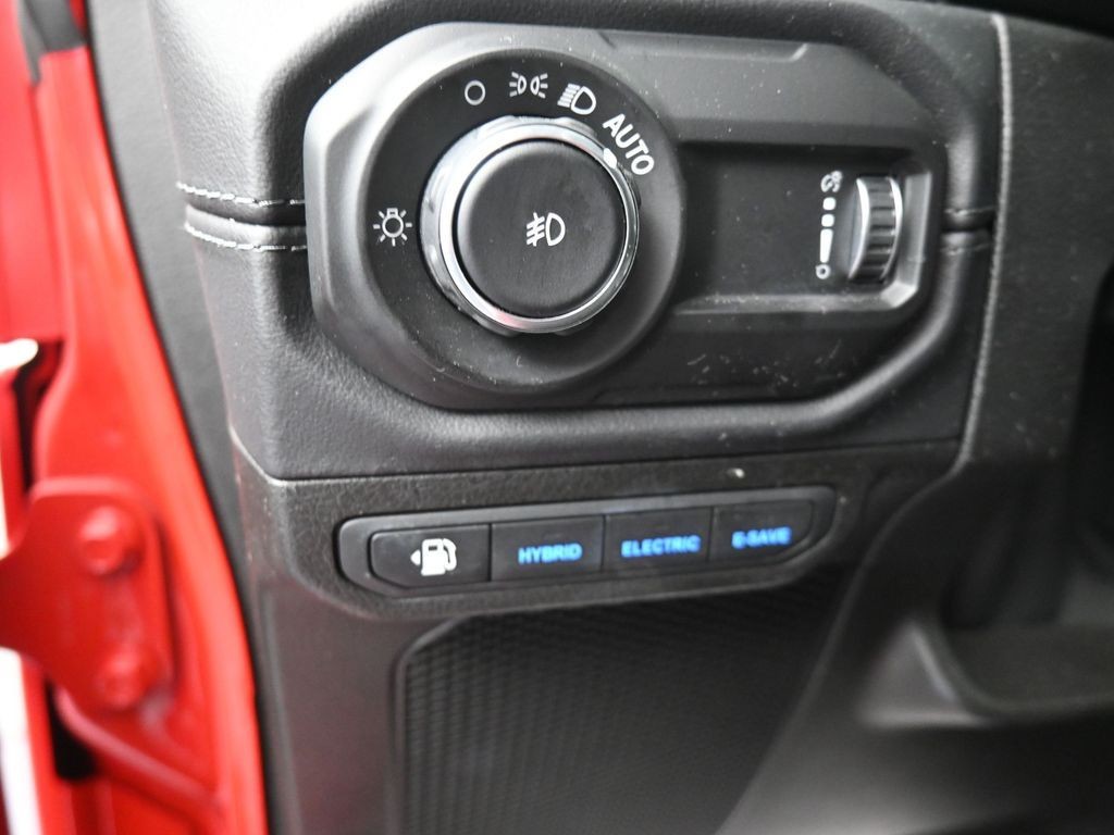 Jeep Wrangler 4xe Vehicle Full-screen Gallery Image 14