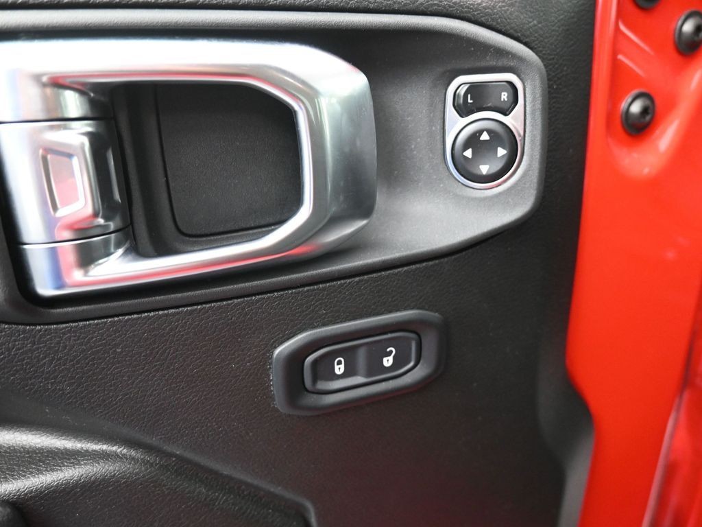 Jeep Wrangler 4xe Vehicle Full-screen Gallery Image 15