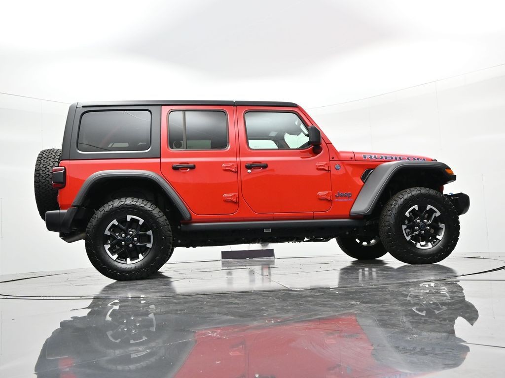 Jeep Wrangler 4xe Vehicle Full-screen Gallery Image 26