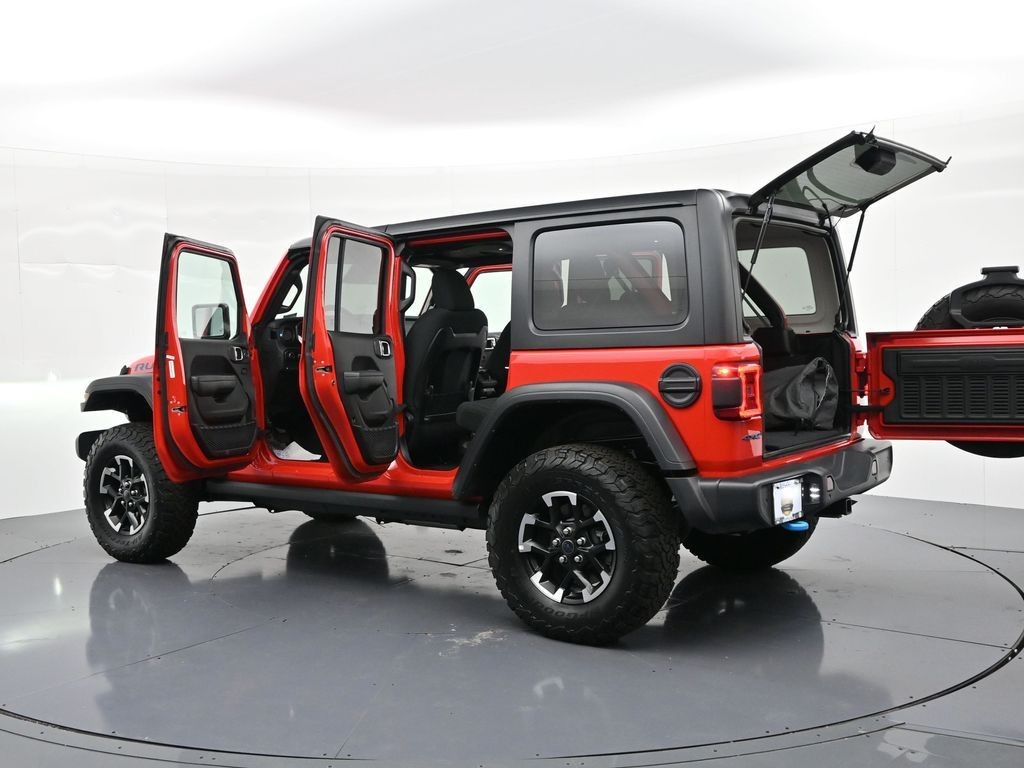 Jeep Wrangler 4xe Vehicle Full-screen Gallery Image 28