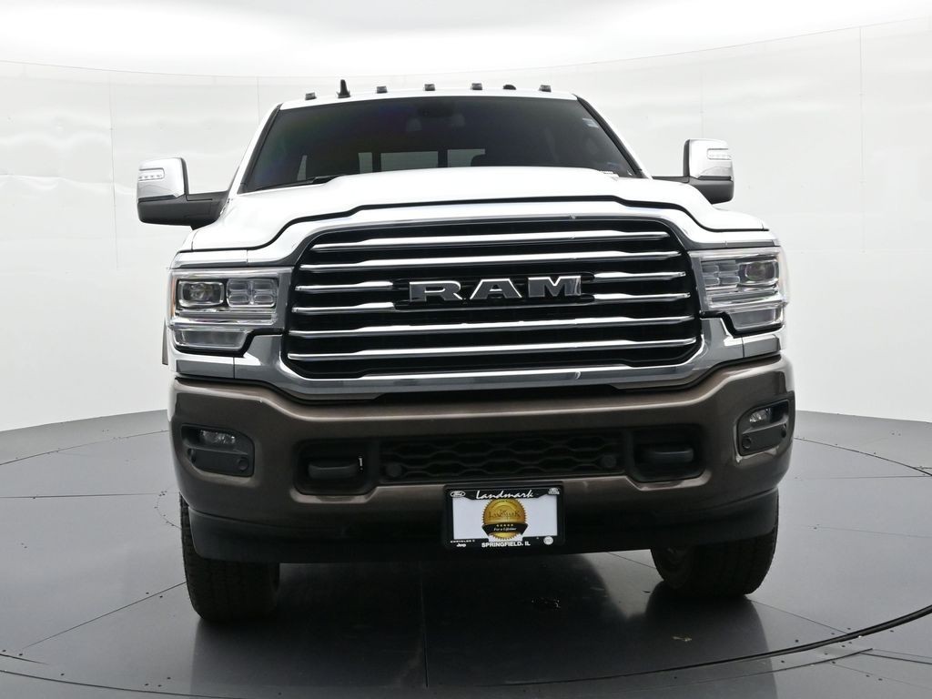 Ram 2500 Vehicle Full-screen Gallery Image 2