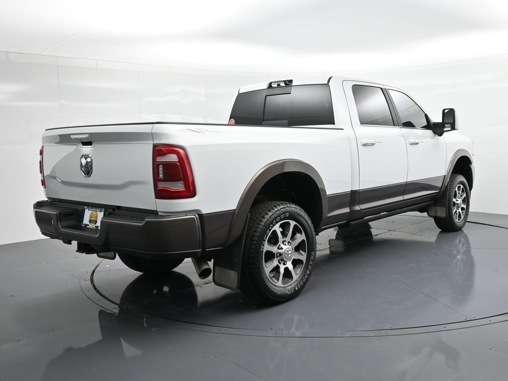 Ram 2500 Vehicle Full-screen Gallery Image 5