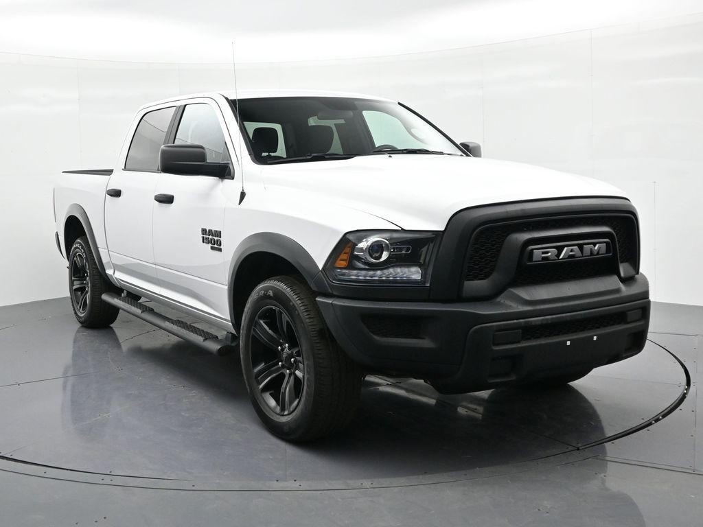 Ram 1500 Classic Vehicle Full-screen Gallery Image 3
