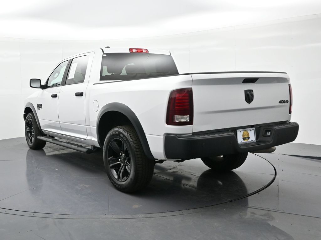 Ram 1500 Classic Vehicle Full-screen Gallery Image 7