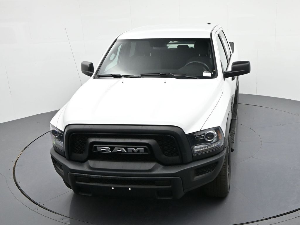 Ram 1500 Classic Vehicle Full-screen Gallery Image 15